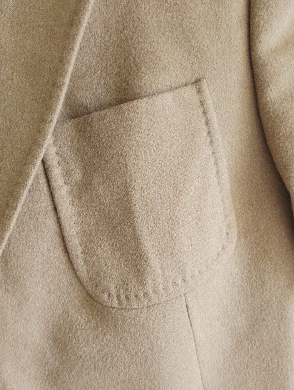 Brooks Brothers 100% Camel Hair Two Button Closure Women's Blazer Size Petite 8